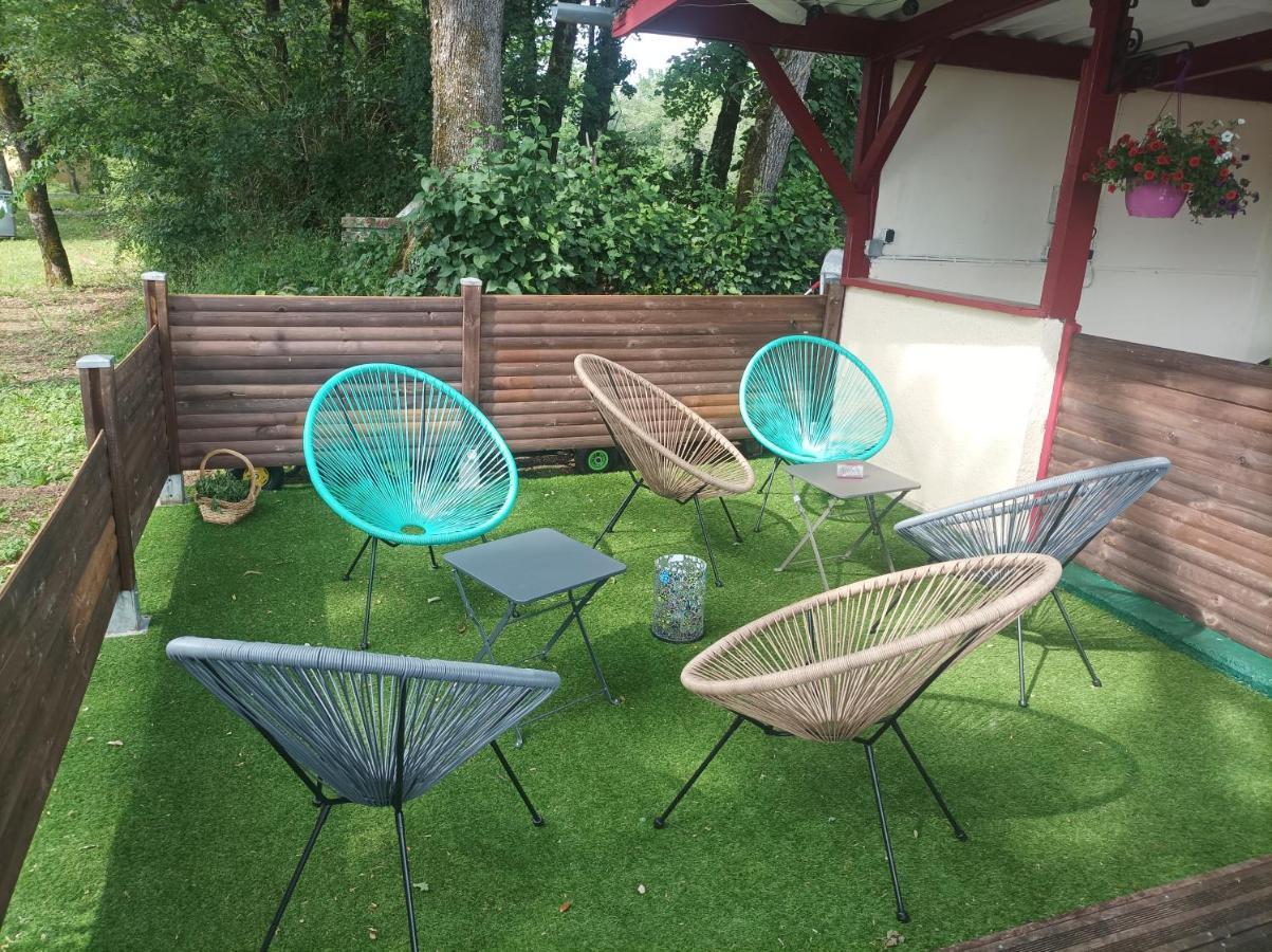 7-Gite-7 Personnes Au Coeur De La Nature /Piscine Saint-Aubin-de-Nabirat Buitenkant foto